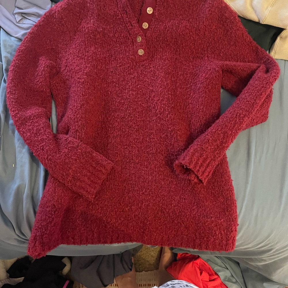 Appleseed's Women's V-Neck Sweater in Rich Burgundy